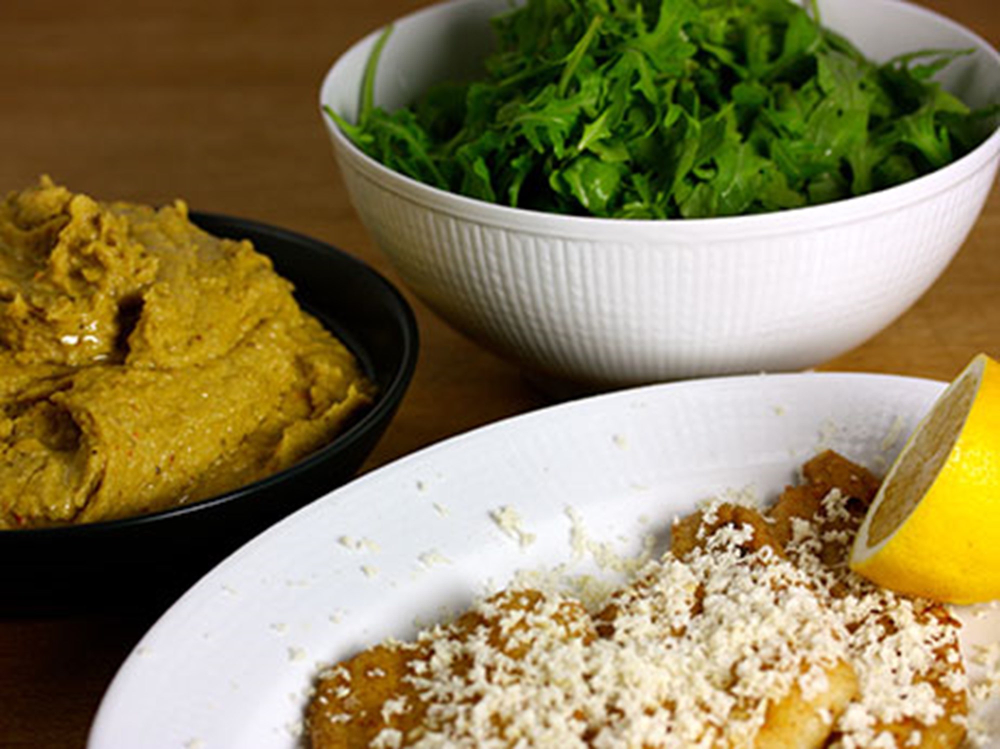 Stegt rødspættefilet med verdens bedste langtidstilberedte hummus