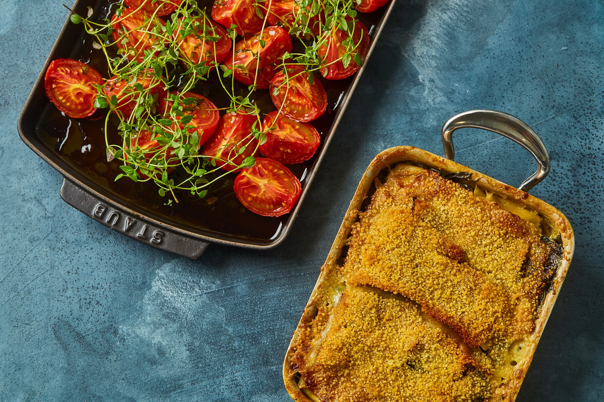 Lasagne med kuller samt ricotta og spinat. Dertil bagte tomater med timian.