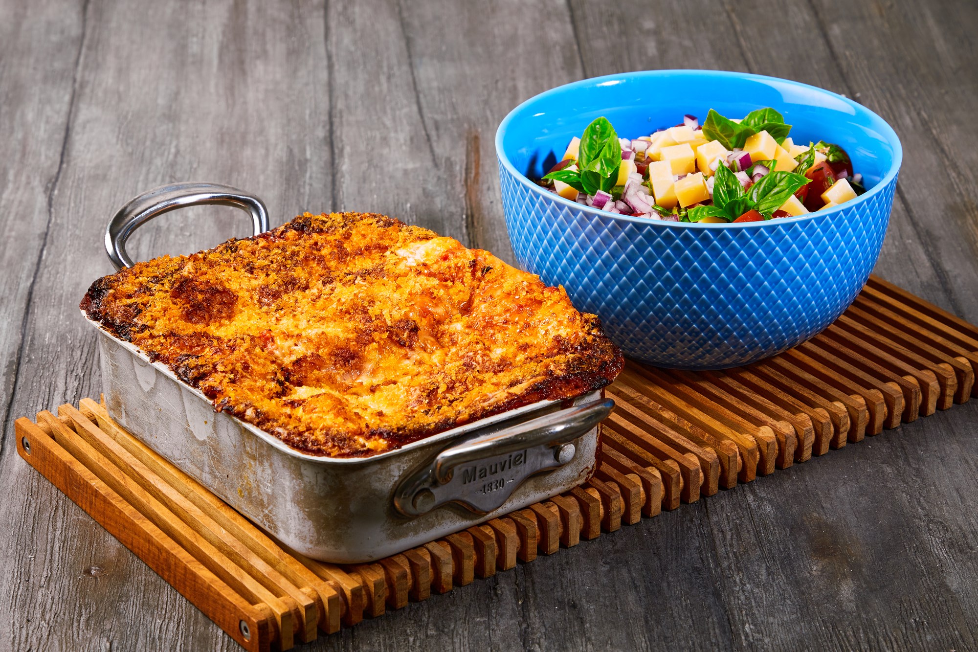 Heat: Skagenfood lasagne med tomatsalat og Himmelbjerg ost